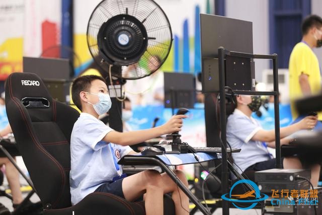 全國青少年模擬飛行錦標賽在漢陽開賽-9654