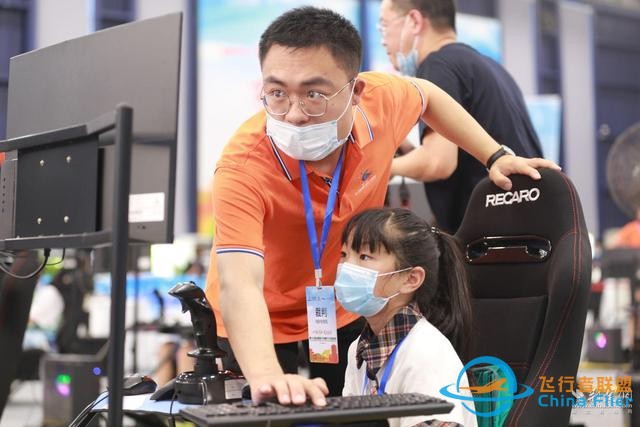 全國青少年模擬飛行錦標賽在漢陽開賽-7254
