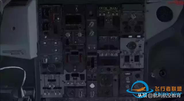 B737飛機(jī)駕駛艙說明書（精華）-7632