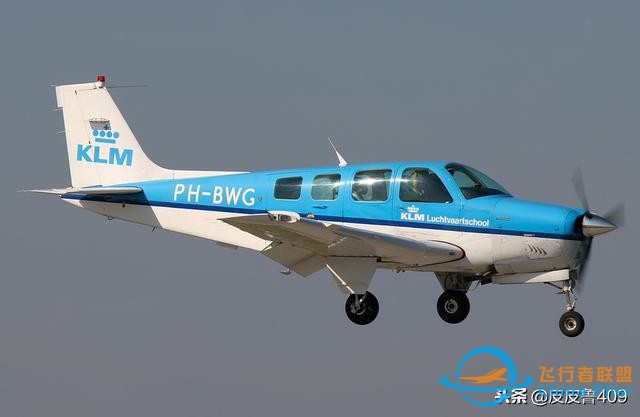 航空業的傳奇——豪客比奇-8166