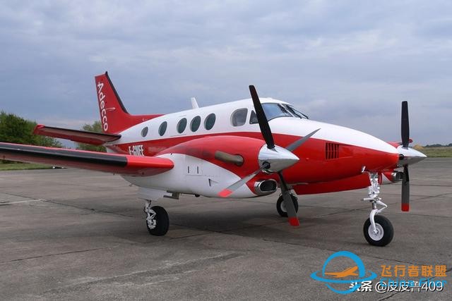 航空業的傳奇——豪客比奇-8860