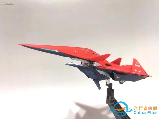 《皇牌空戰(zhàn)》：ADF-01 鷹隼 戰(zhàn)斗機-5437