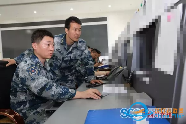 《中國機長》票房25億，全片30個精心設計的細節，你看懂了幾個？-2922