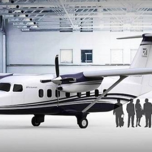 首架賽斯納408空中快車飛機(jī)機(jī)翼與機(jī)身成功對接