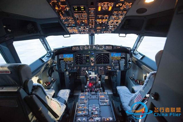 美國(guó)已經(jīng)復(fù)飛737MAX，中國(guó)何時(shí)復(fù)飛？聊聊737MAX-8816