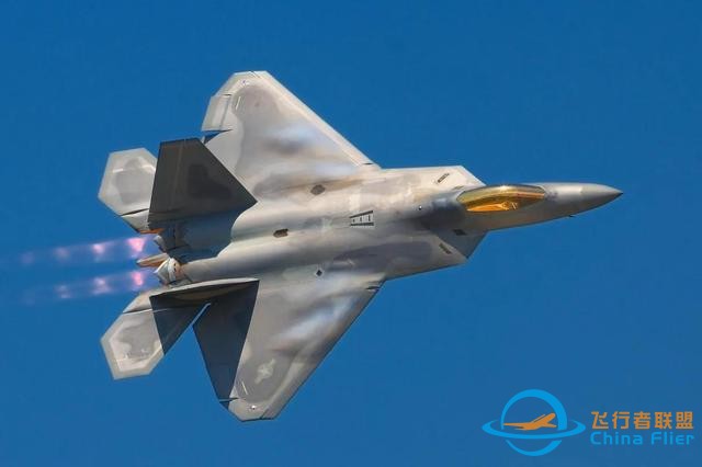美專家：殲20在模擬戰斗中不是F22對手，兩者根本不是一個等級的-2227