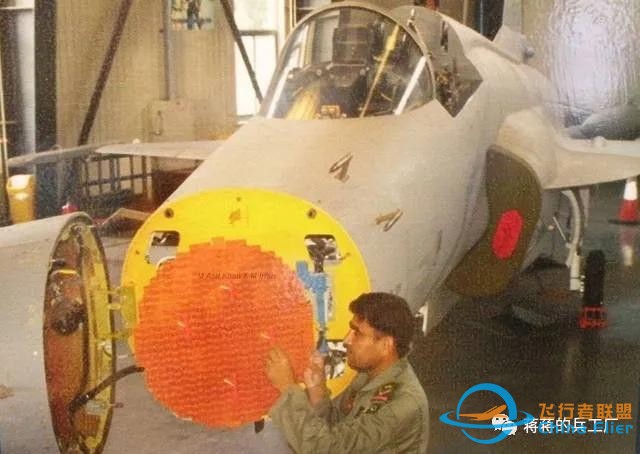 貴飛首爆F(xiàn)TC-2000G戰(zhàn)斗機(jī)先進(jìn)座艙，一平三下時髦度爆表-6143